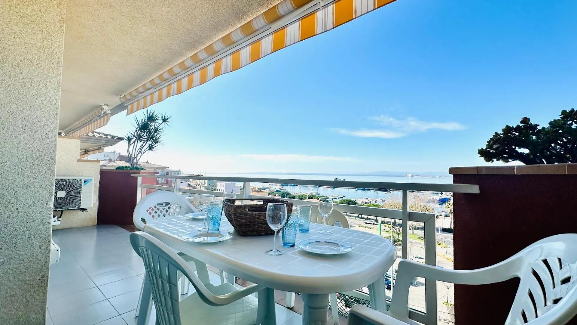 Apartament Global Immo 2079 Rocmar Roses