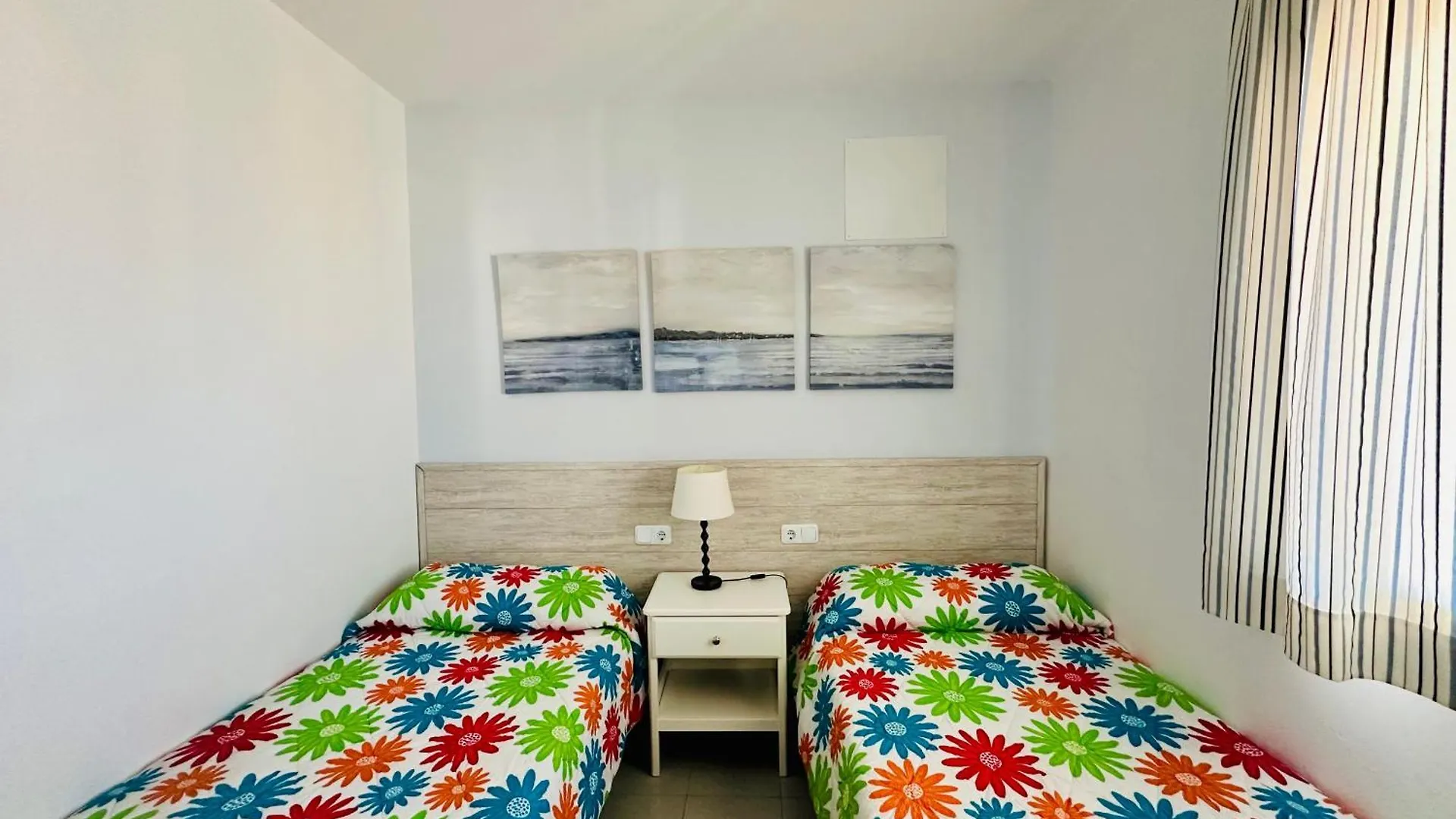 Global Immo 2079 Rocmar Apartment Roses Spain